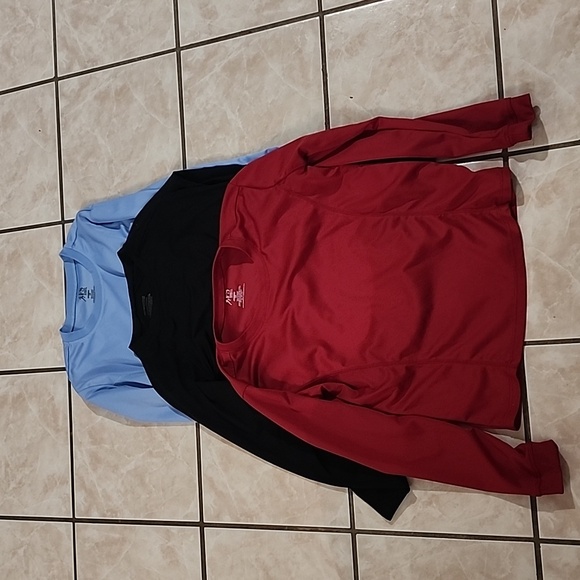 Long sleeved running shirts three shirts - Picture 1 of 4